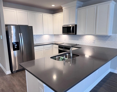 11014 Crescent Light Way - Photo Thumbnail 3