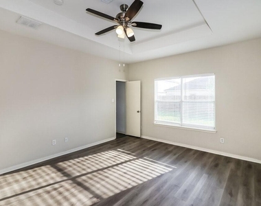 2723 Durham Chase Lane - Photo Thumbnail 6