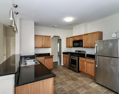 2723 Durham Chase Lane - Photo Thumbnail 4