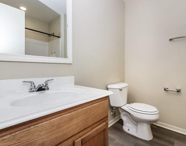 2723 Durham Chase Lane - Photo Thumbnail 12