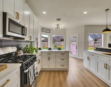 246 Cedar Elm Lane - Photo Thumbnail 16