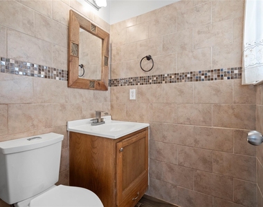 907 Northbend Drive - Photo Thumbnail 10