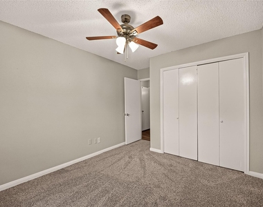 16451 Cavendish Drive - Photo Thumbnail 23