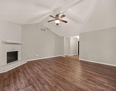 16451 Cavendish Drive - Photo Thumbnail 8
