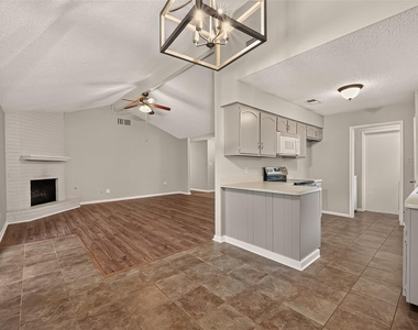 16451 Cavendish Drive - Photo Thumbnail 10