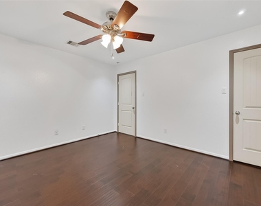 9322 Limestone Ranch Ln - Photo Thumbnail 32