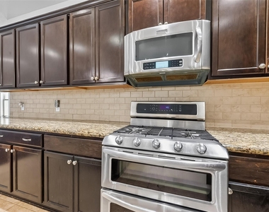 9322 Limestone Ranch Ln - Photo Thumbnail 19