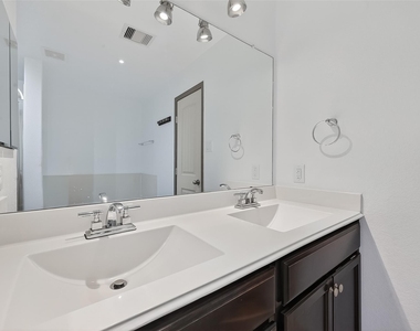 9322 Limestone Ranch Ln - Photo Thumbnail 40