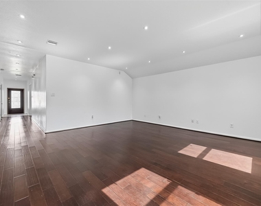 9322 Limestone Ranch Ln - Photo Thumbnail 21