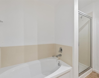 9322 Limestone Ranch Ln - Photo Thumbnail 39