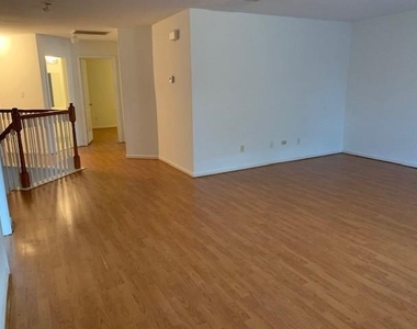 15203 Possumwood Drive - Photo Thumbnail 9