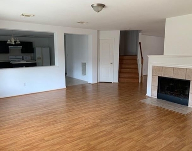 15203 Possumwood Drive - Photo Thumbnail 14