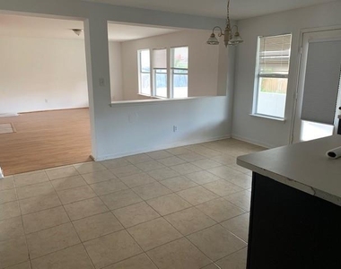 15203 Possumwood Drive - Photo Thumbnail 13