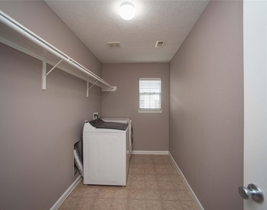 29314 Legends Bluff Drive - Photo Thumbnail 9