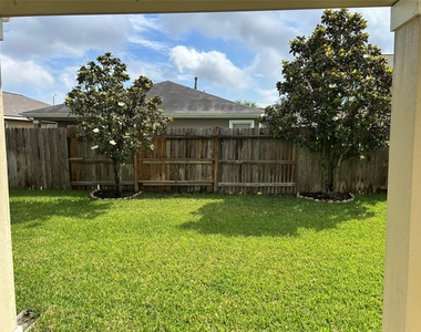 29314 Legends Bluff Drive - Photo Thumbnail 15
