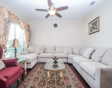15715 Brookwood Lake Place - Photo Thumbnail 2