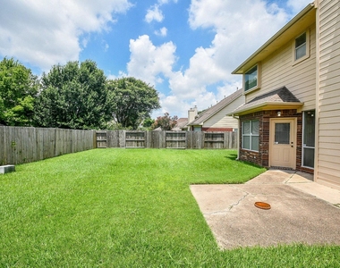 15715 Brookwood Lake Place - Photo Thumbnail 18