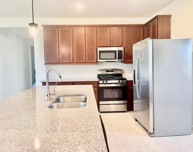 7802 Winter Hawk Circle - Photo Thumbnail 4