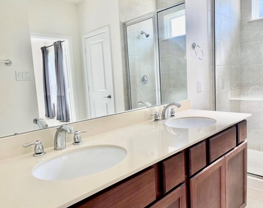 7802 Winter Hawk Circle - Photo Thumbnail 7