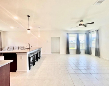 7802 Winter Hawk Circle - Photo Thumbnail 6