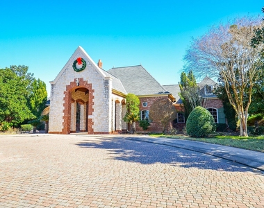 5835 Stratford Gardens Drive - Photo Thumbnail 30