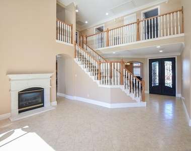 5835 Stratford Gardens Drive - Photo Thumbnail 11