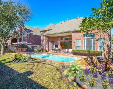 5835 Stratford Gardens Drive - Photo Thumbnail 28