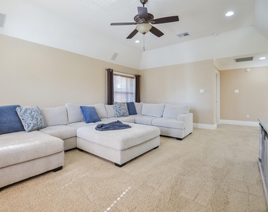 5835 Stratford Gardens Drive - Photo Thumbnail 22