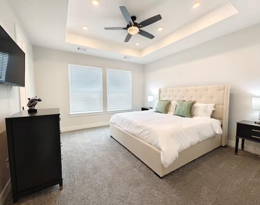 1606 Malvern Street - Photo Thumbnail 10