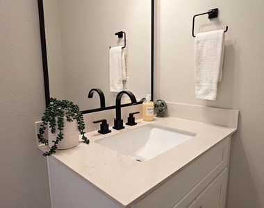 1606 Malvern Street - Photo Thumbnail 28