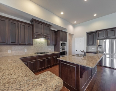 10406 Mossback Pine Road - Photo Thumbnail 24