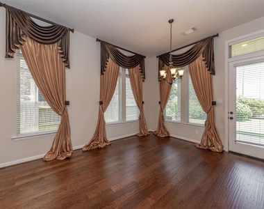 10406 Mossback Pine Road - Photo Thumbnail 27