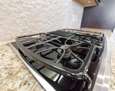 10406 Mossback Pine Road - Photo Thumbnail 17