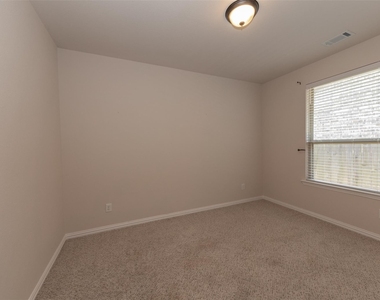 10406 Mossback Pine Road - Photo Thumbnail 19