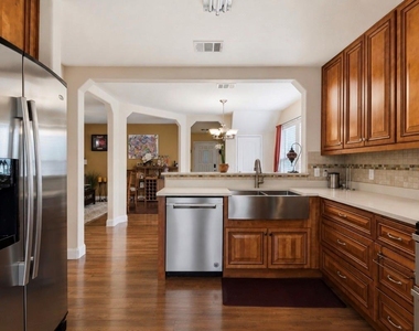 11521 Autumn Ash Drive - Photo Thumbnail 9