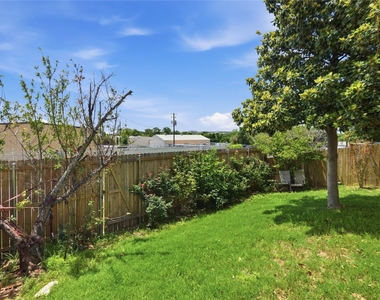 11521 Autumn Ash Drive - Photo Thumbnail 25