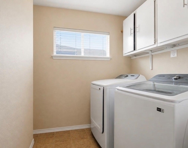 11521 Autumn Ash Drive - Photo Thumbnail 15
