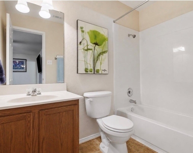 11521 Autumn Ash Drive - Photo Thumbnail 11