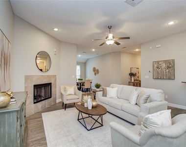 19029 Villa Lane - Photo Thumbnail 13