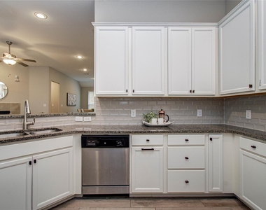 19029 Villa Lane - Photo Thumbnail 20