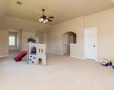 162 W Hullwood Court - Photo Thumbnail 32