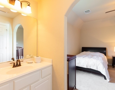 162 W Hullwood Court - Photo Thumbnail 42