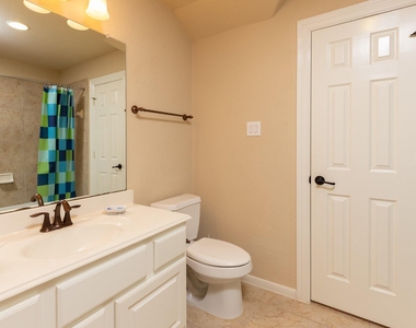 162 W Hullwood Court - Photo Thumbnail 35