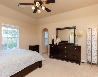 162 W Hullwood Court - Photo Thumbnail 39