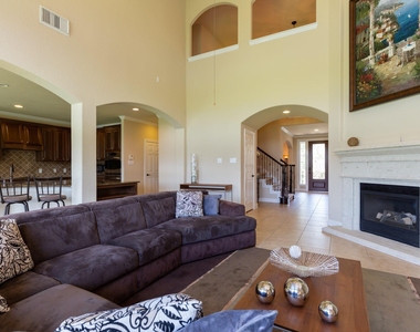 162 W Hullwood Court - Photo Thumbnail 11