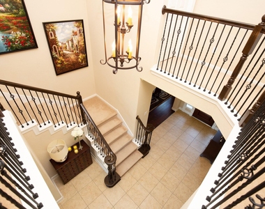 162 W Hullwood Court - Photo Thumbnail 45