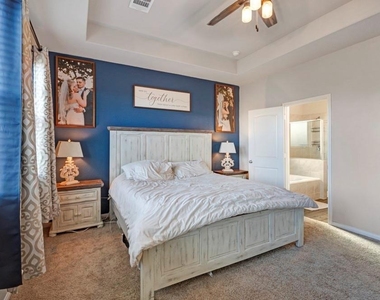 24706 Signorelli Way - Photo Thumbnail 3