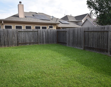 9518 Brackenton Crest Drive - Photo Thumbnail 15