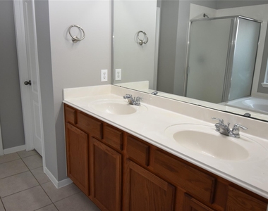9518 Brackenton Crest Drive - Photo Thumbnail 12