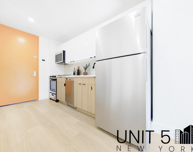 1312 Lincoln Place - Photo Thumbnail 8